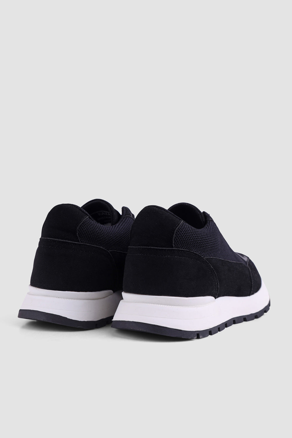 Fashion Sneakers – Suede / Synthetic Leather