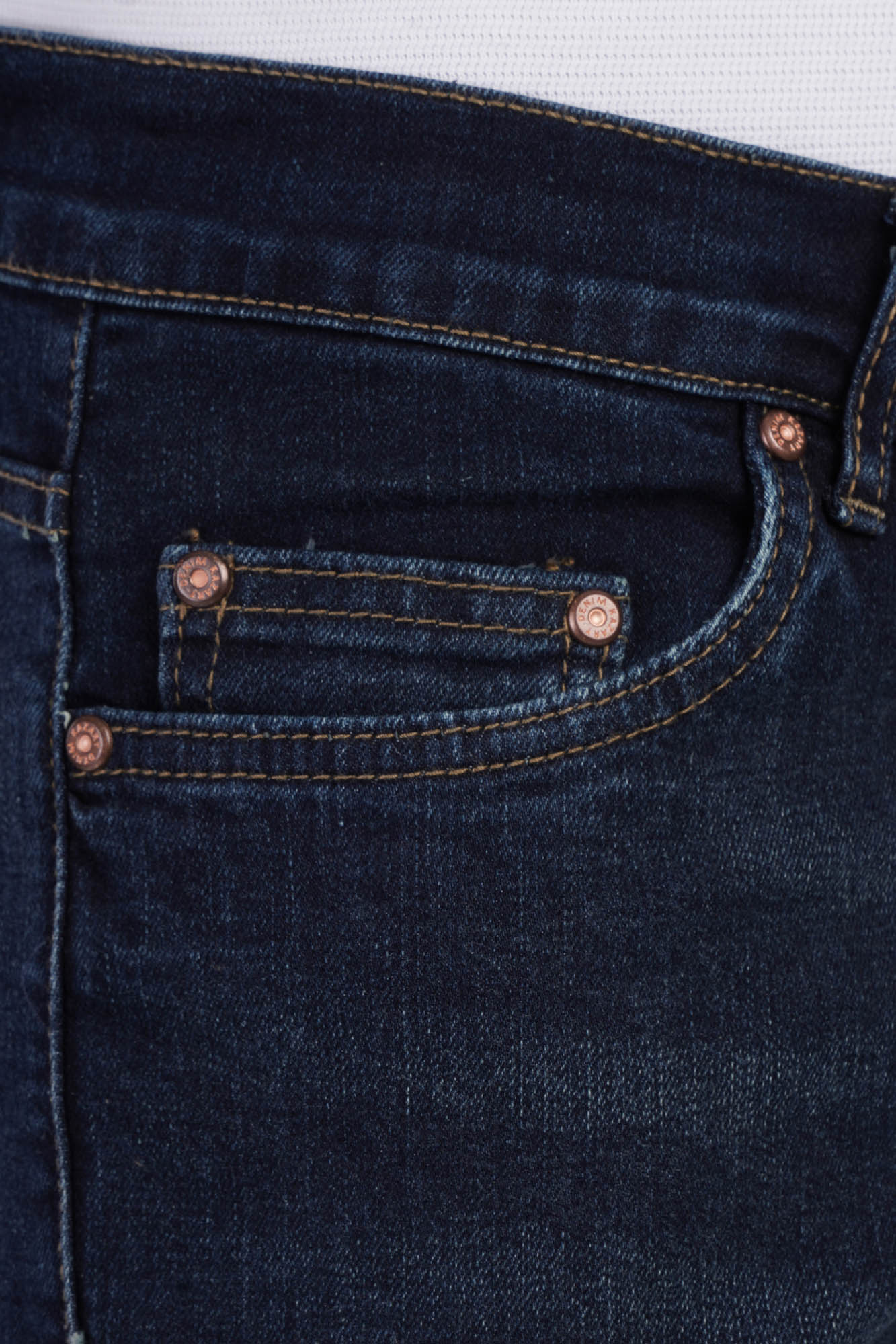 Slim-Fit Jeans