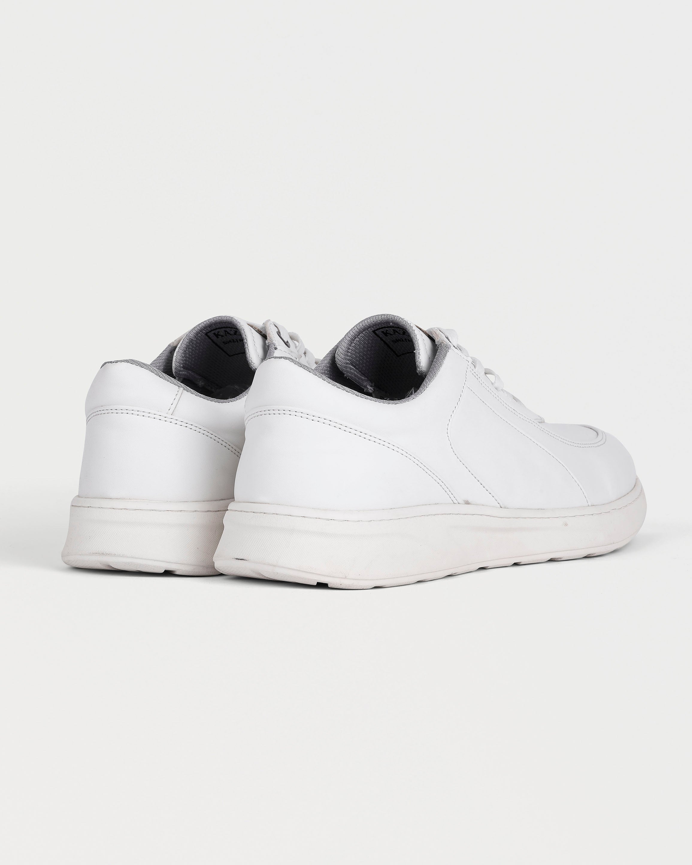SNEAKER-128