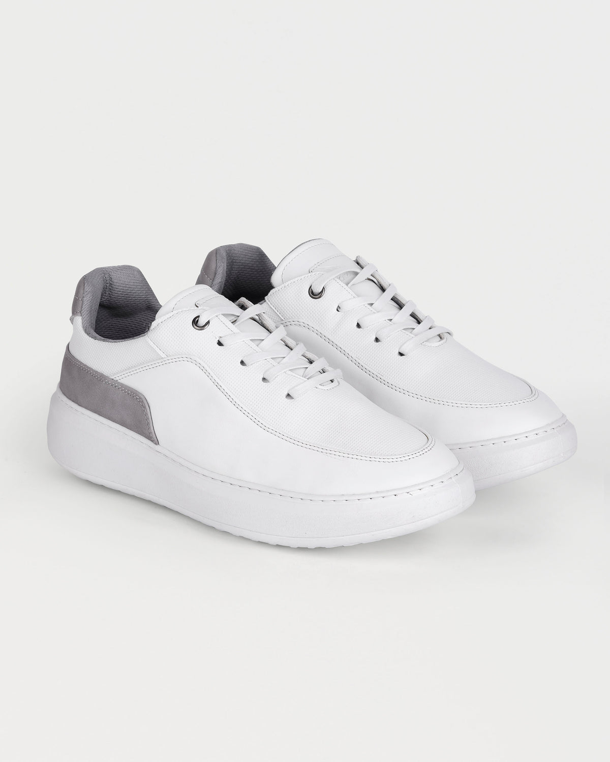 White / 41